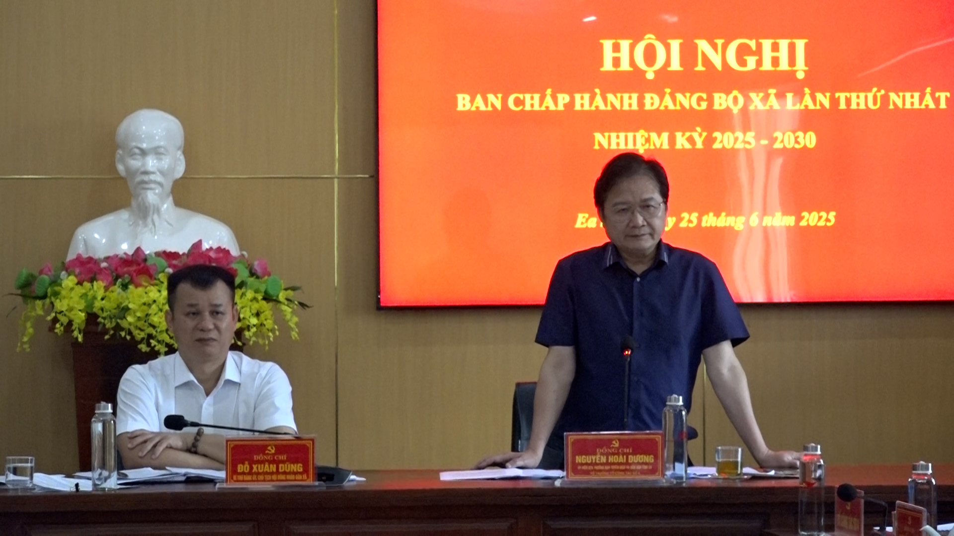 Đồng chí Nguyễn Hoài Dương - Uỷ viên Ban Thường vụ Tỉnh uỷ, Trưởng Ban tuyên giáo - Dân vận Tỉnh uỷ phát biểu chỉ đạo 